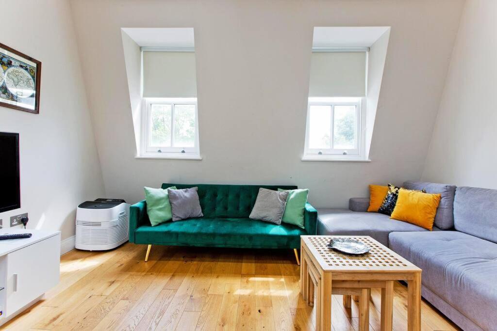 Cute 1bed Duplex Kensington No5 Appartement Londen
