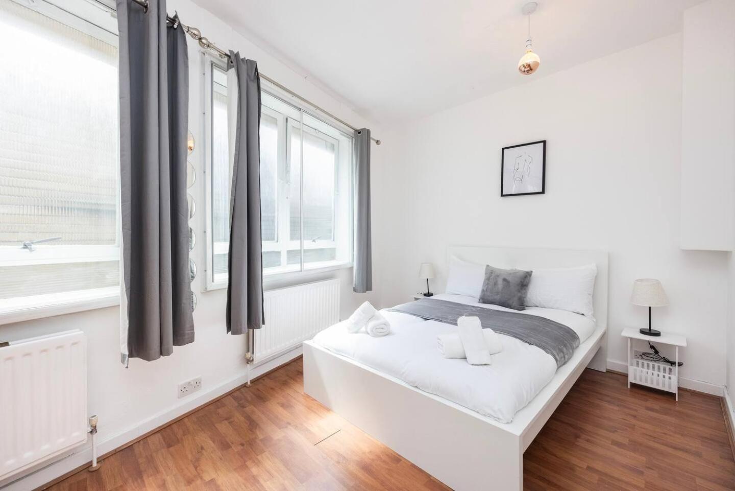 Charming 1 Bedroom By Bridge Holiday home *