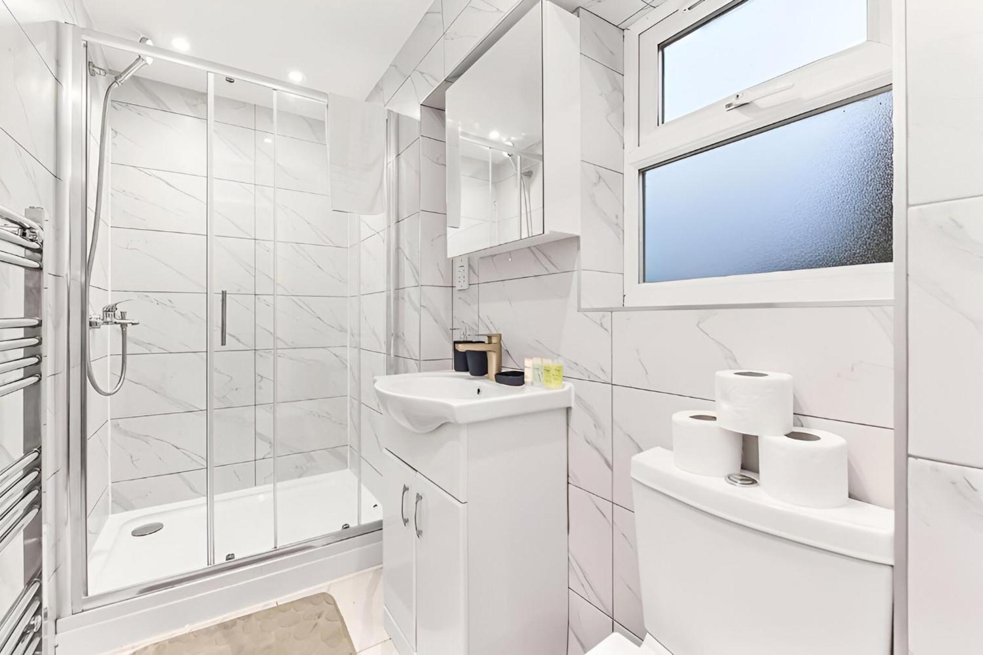 Apartamento Convenient 1br Flat With Kitchen, Perfect For Two!