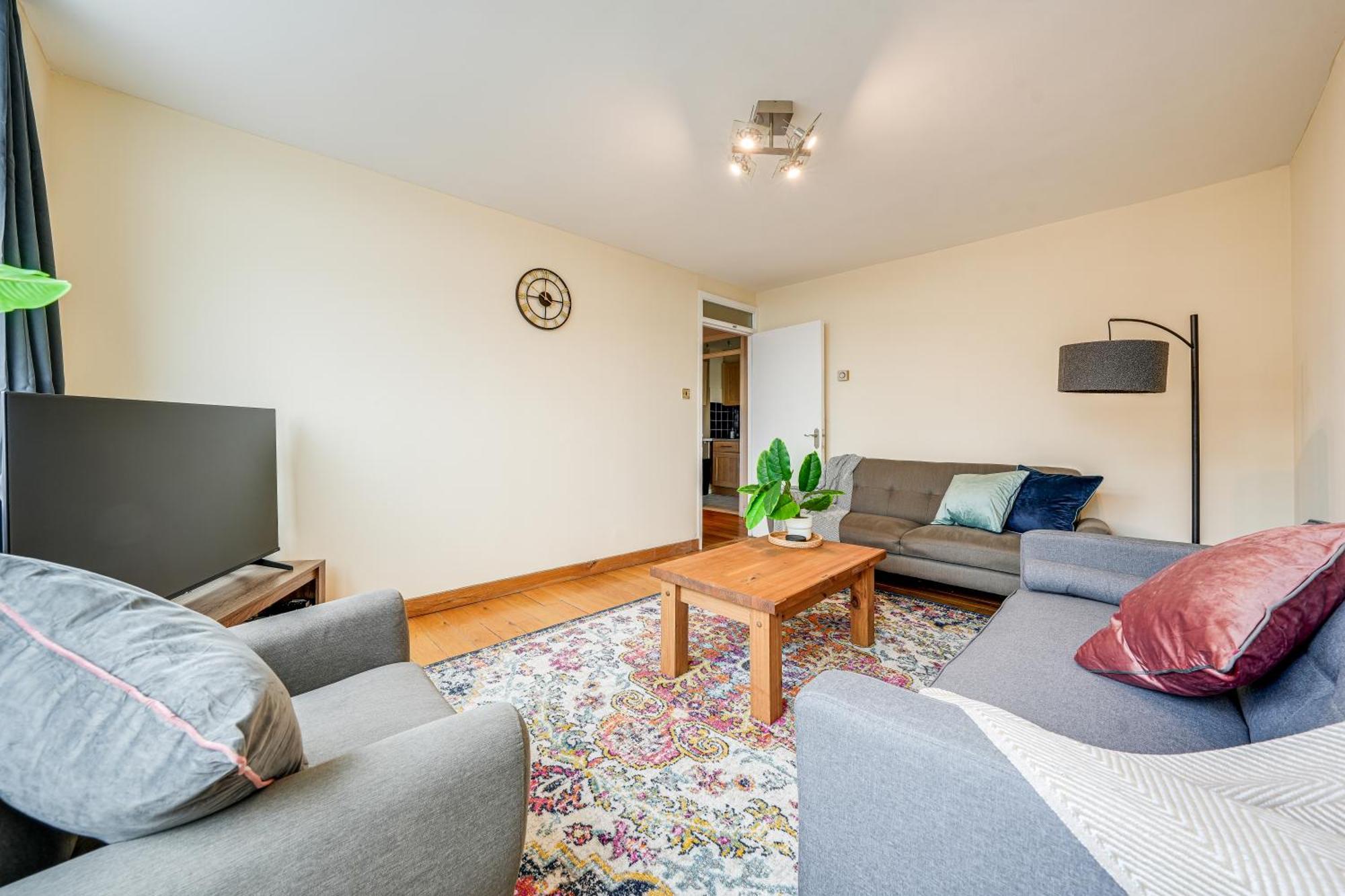 Premier Westfields Penthouse Apartment London