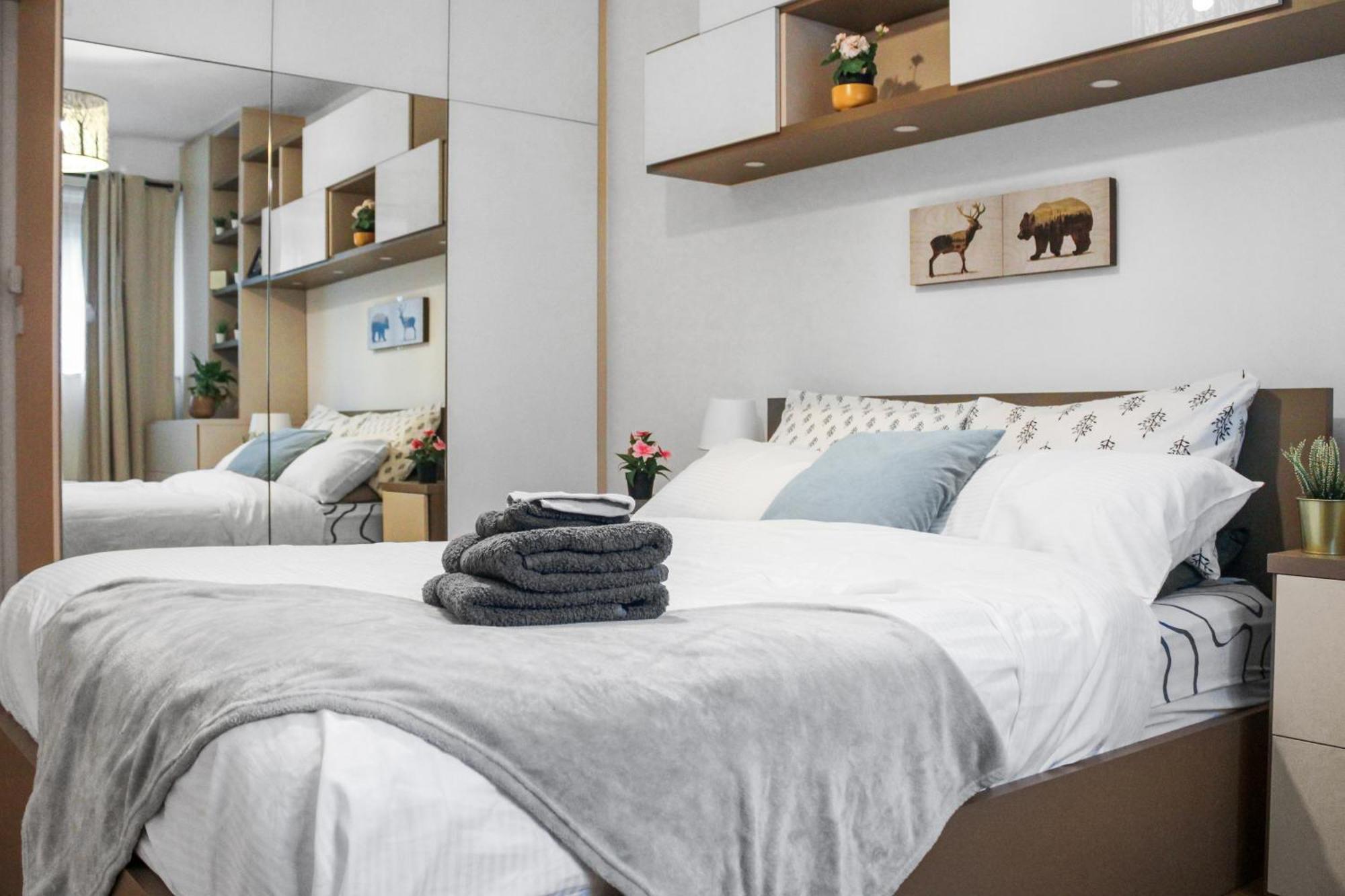 Apartment Walk To King's Hospital,private Terrace,828 Sq Ft,workspace London