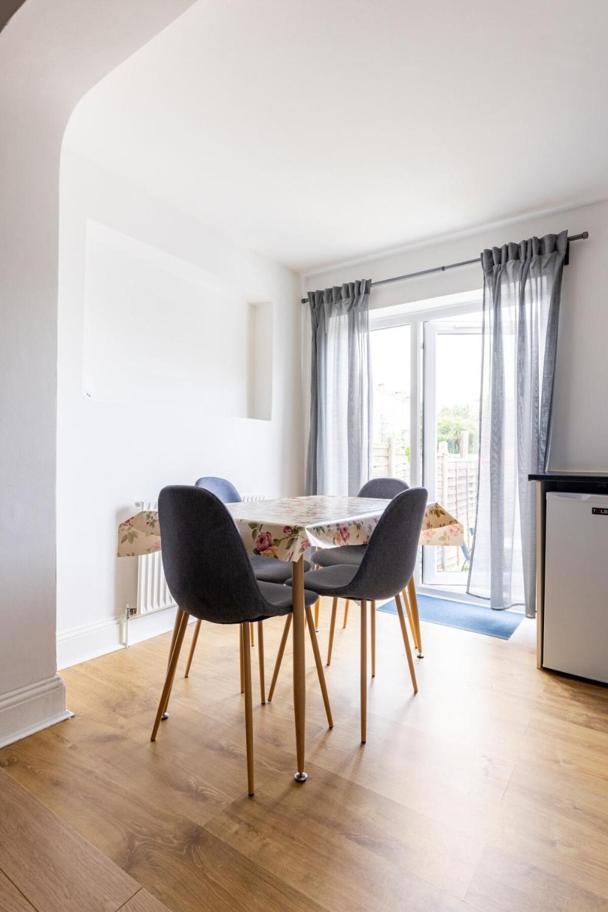 Appartement Flat Near Wembley, Self Check In, Garden *