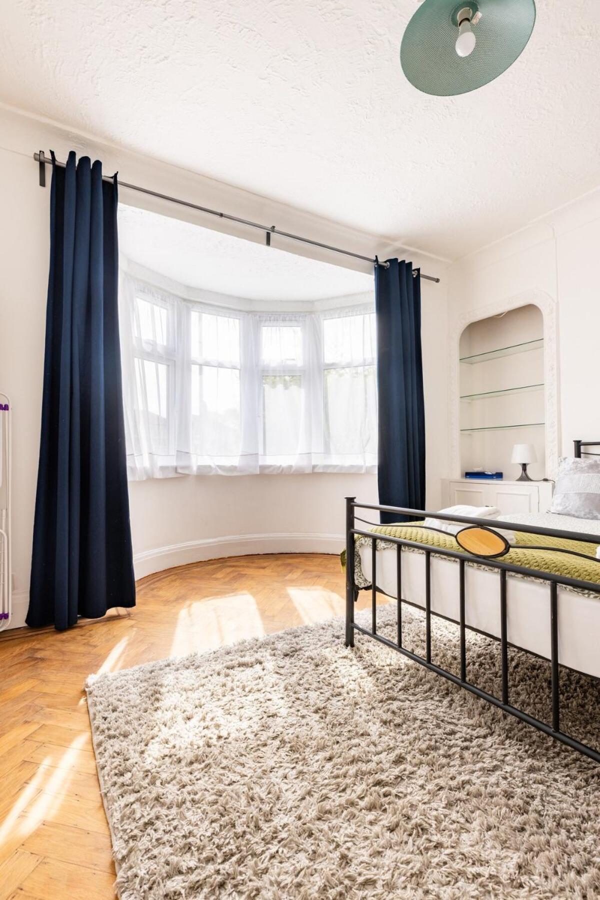 Flat Near Wembley, Self Check In, Garden Appartement