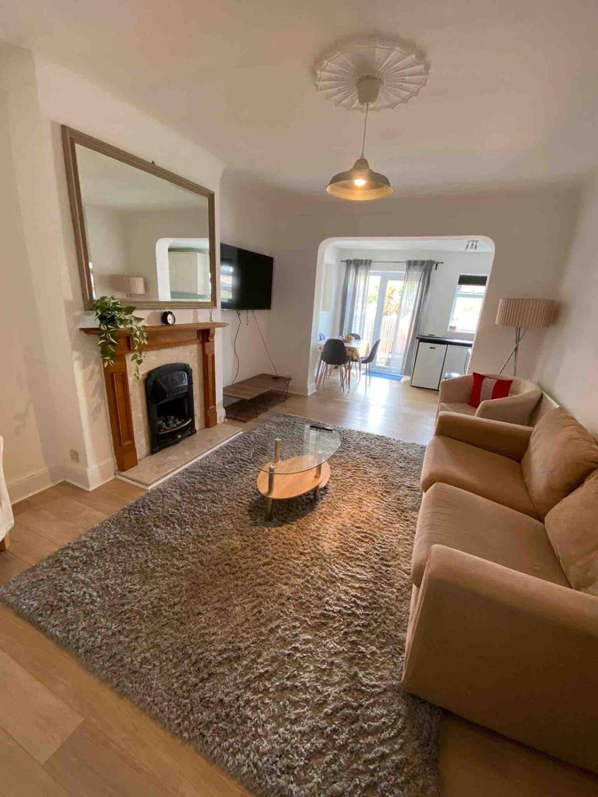 Appartement Flat Near Wembley, Self Check In, Garden *