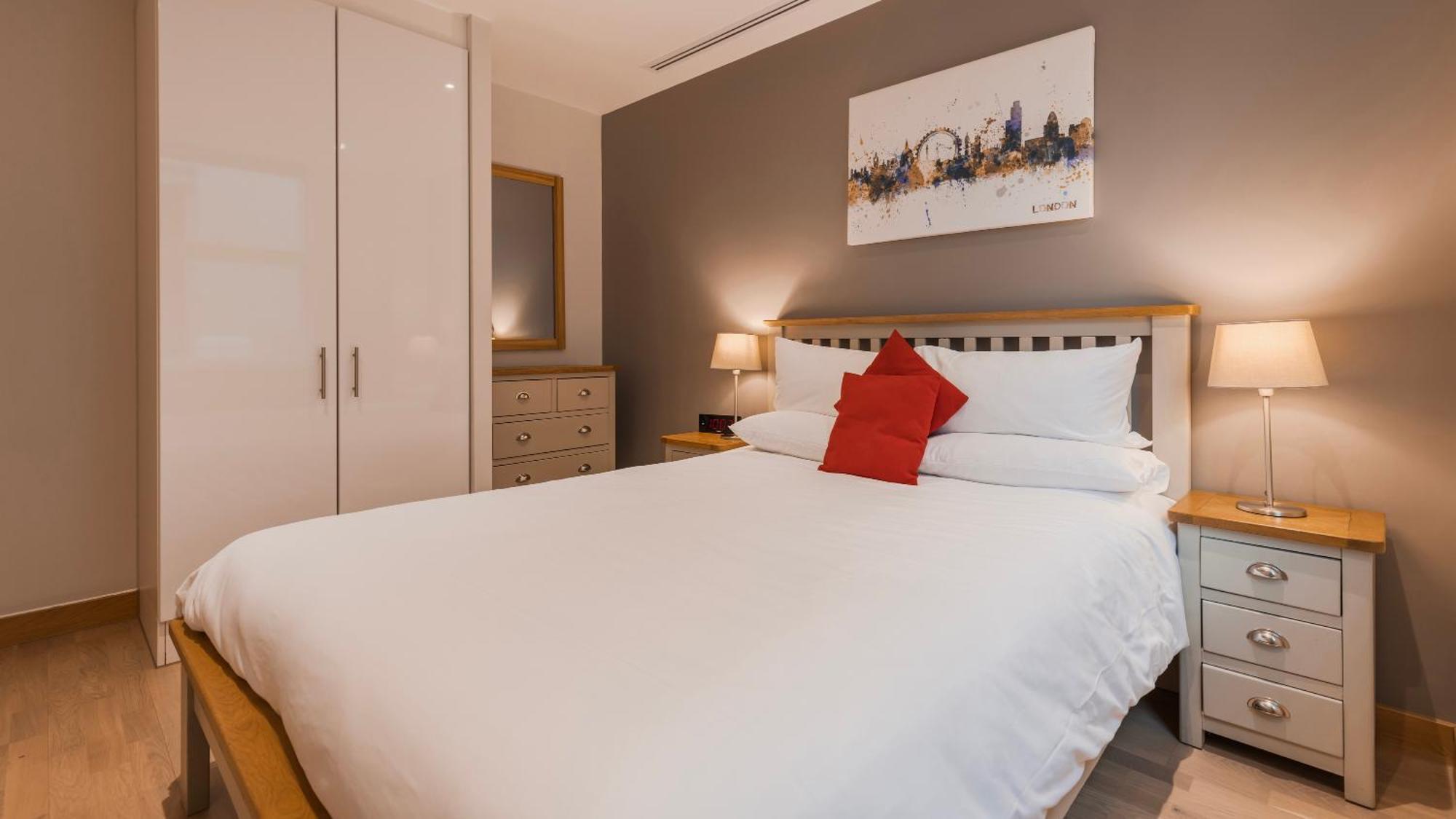 Barbican Serviced By Lovelystay * Londen