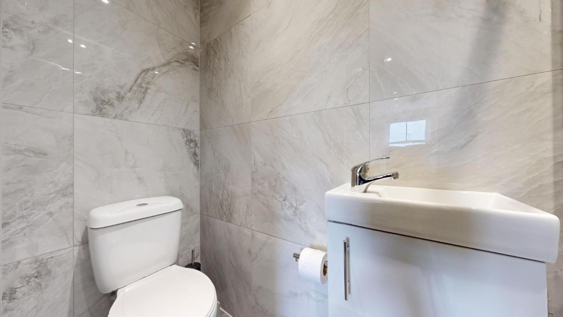 Battersea Serviced Apartment London