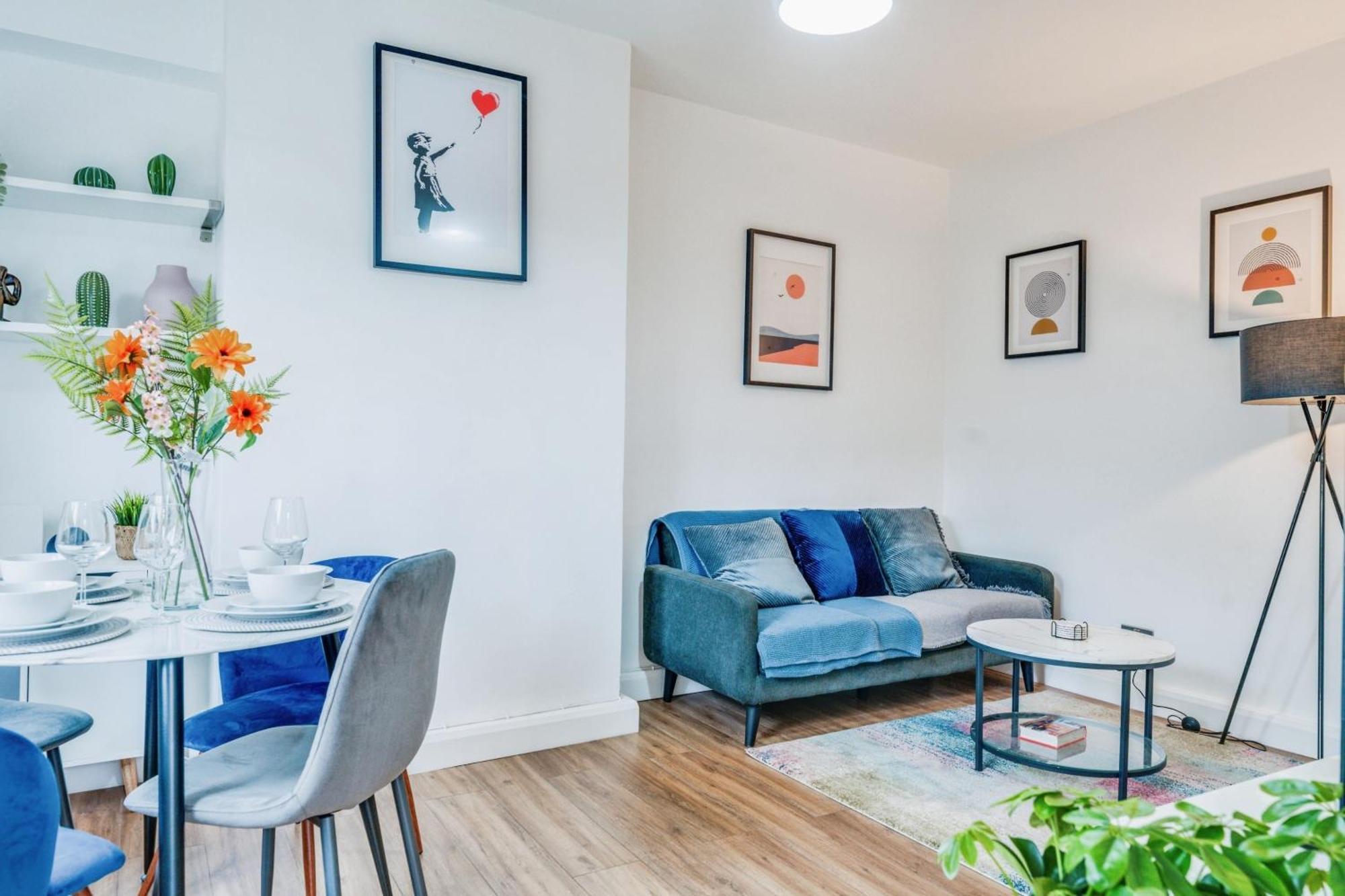 Stylish Flat, Bridge, Free Weekend Parking * London