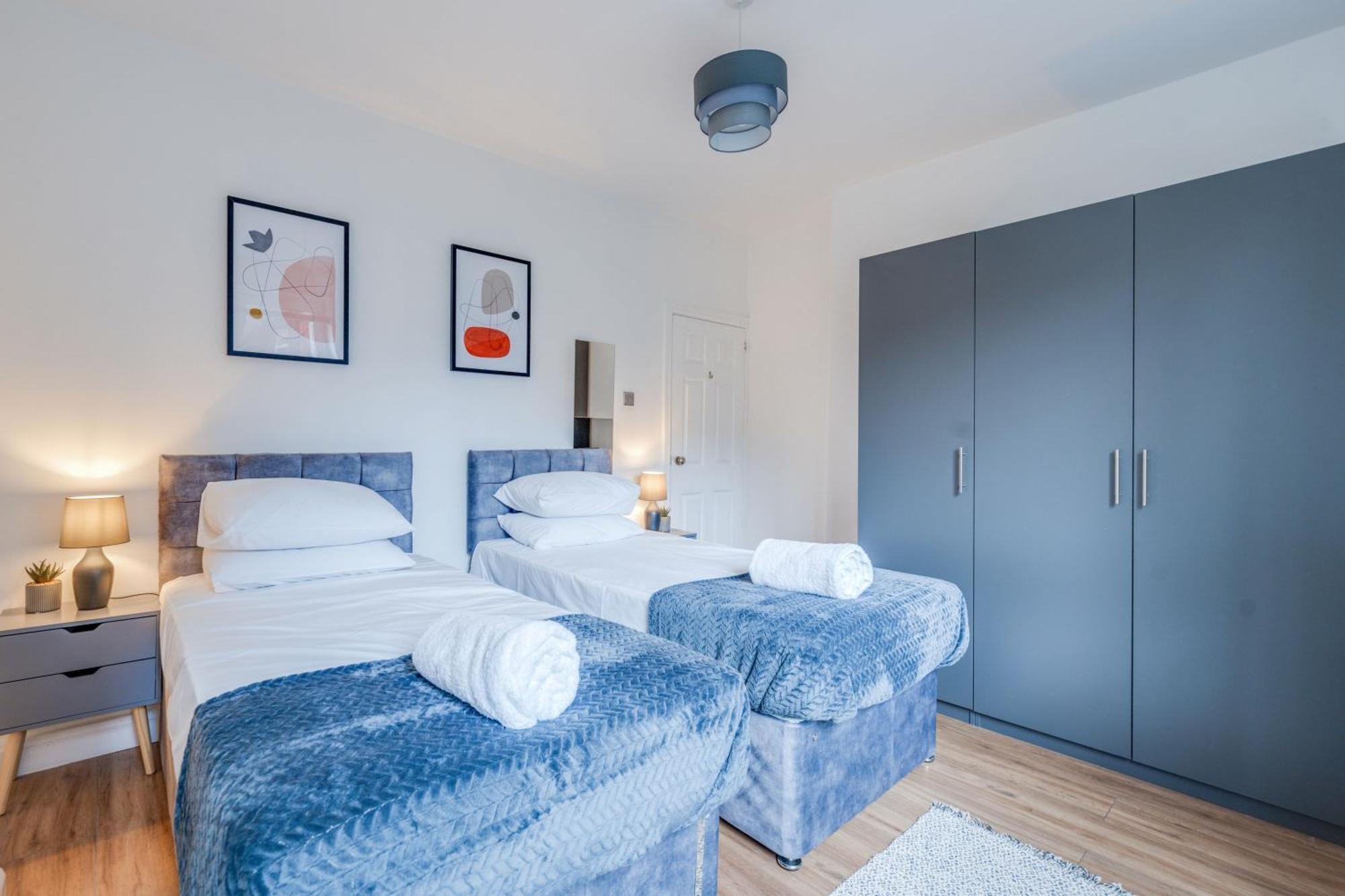 Stylish Flat, Bridge, Free Weekend Parking * London