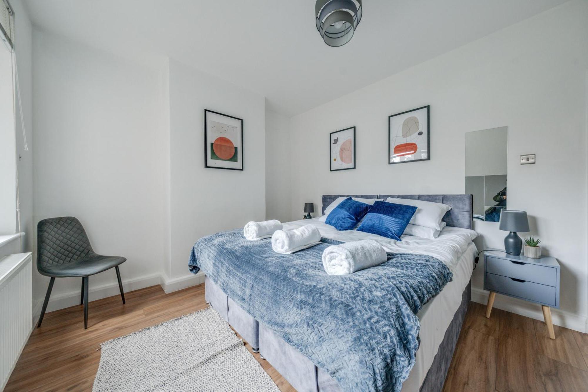 Stylish Flat, Bridge, Free Weekend Parking *
