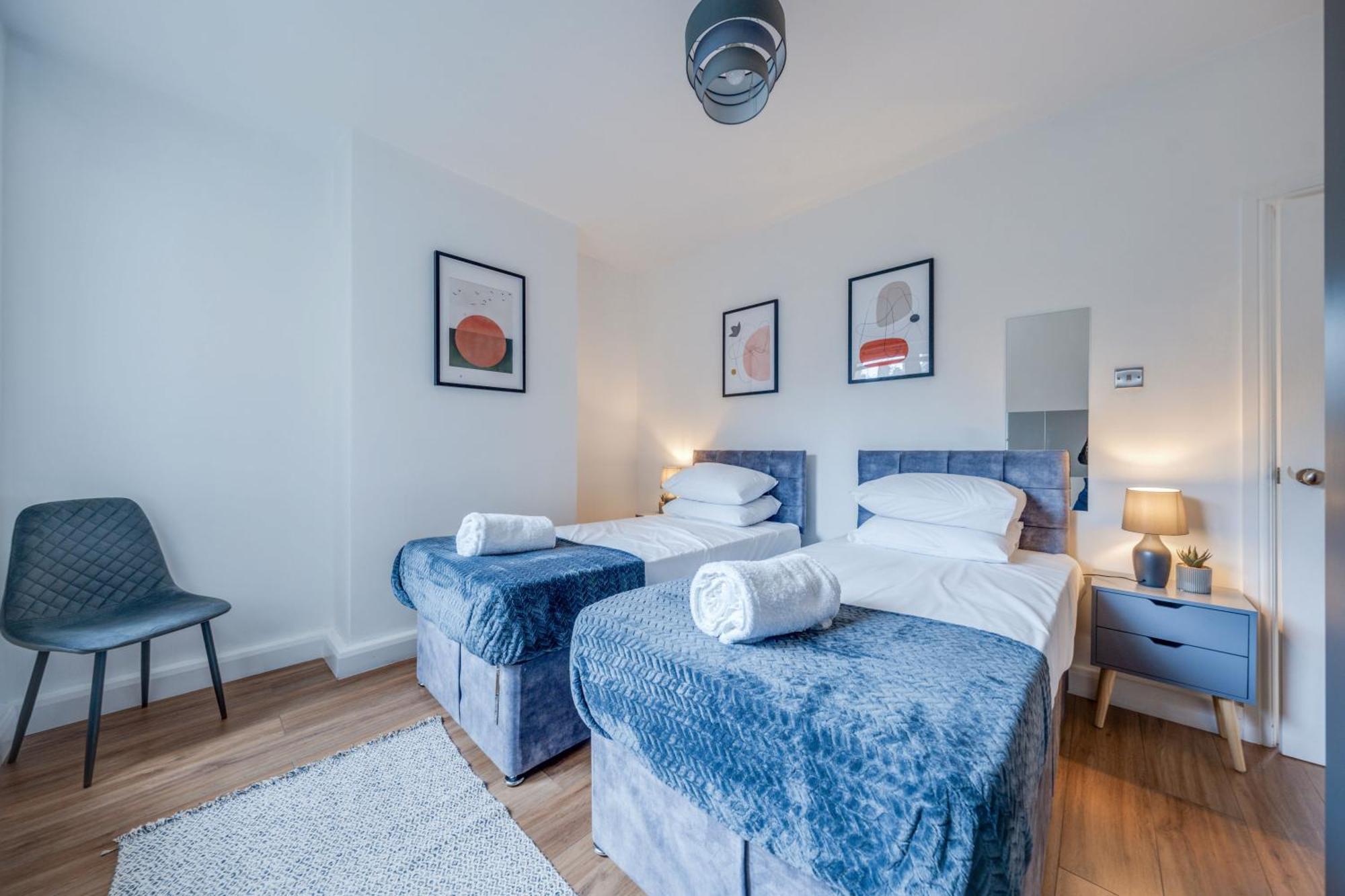 Stylish Flat, Bridge, Free Weekend Parking London