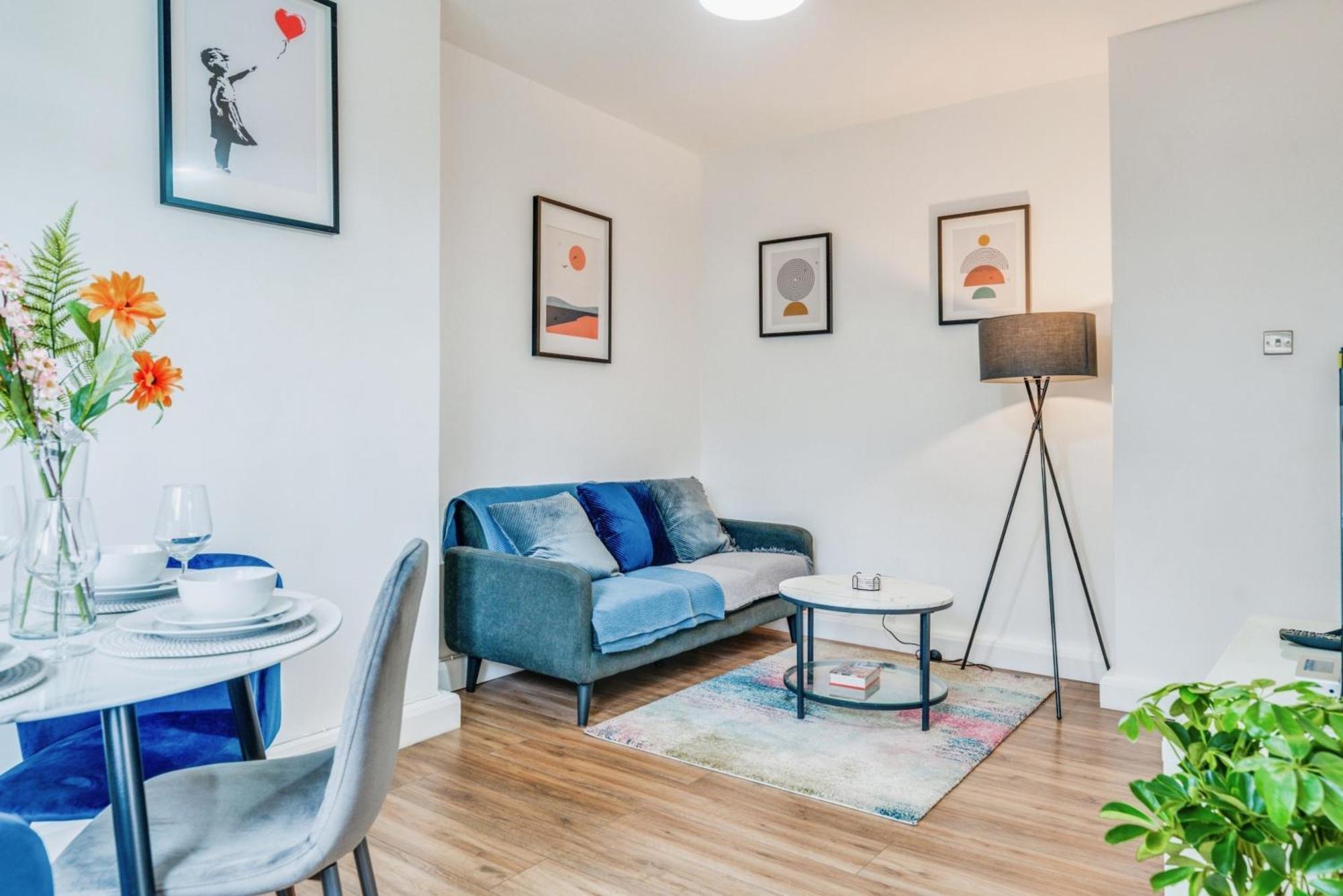 Stylish Flat, Bridge, Free Weekend Parking * London