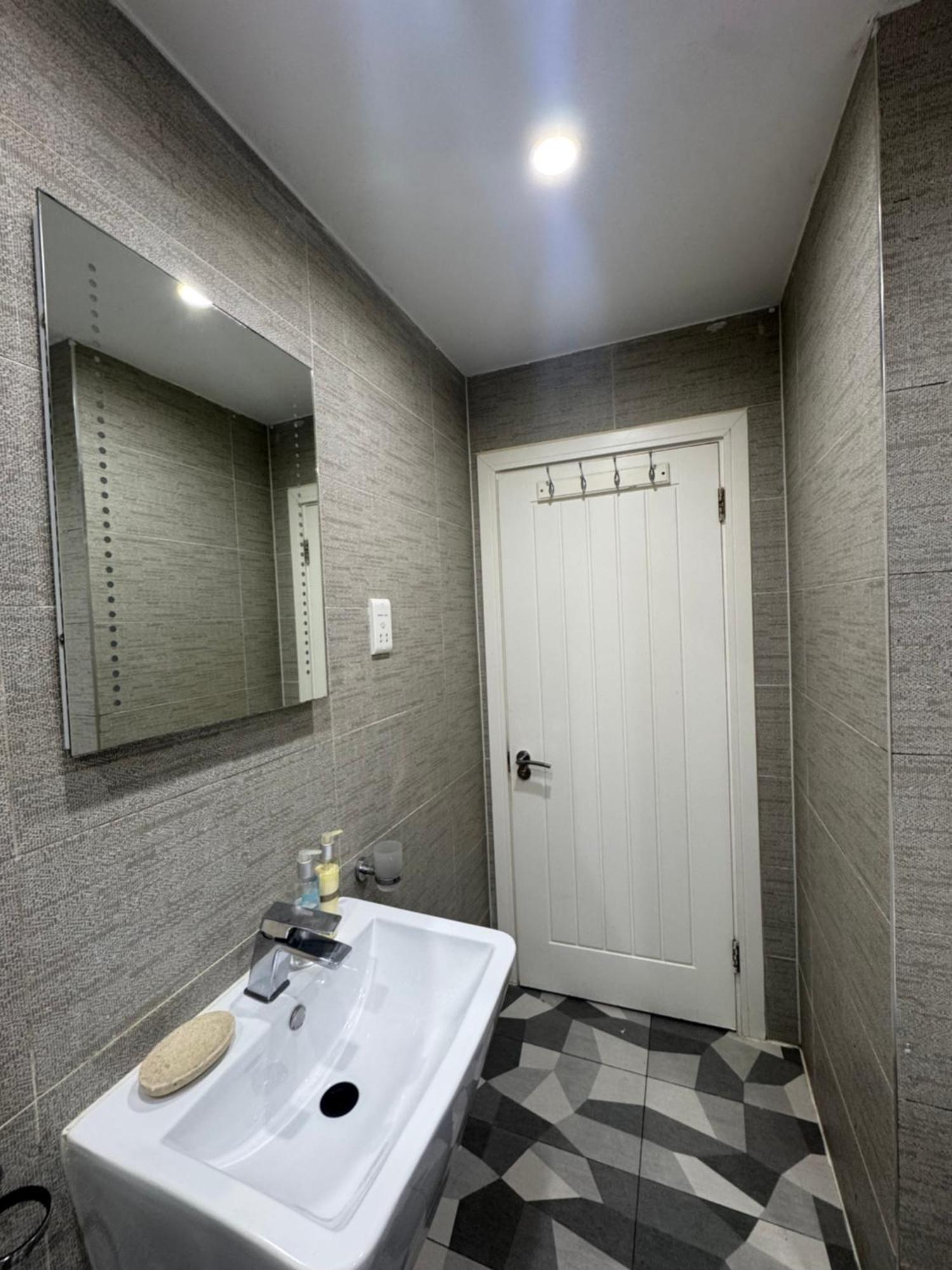 Modern Apartment