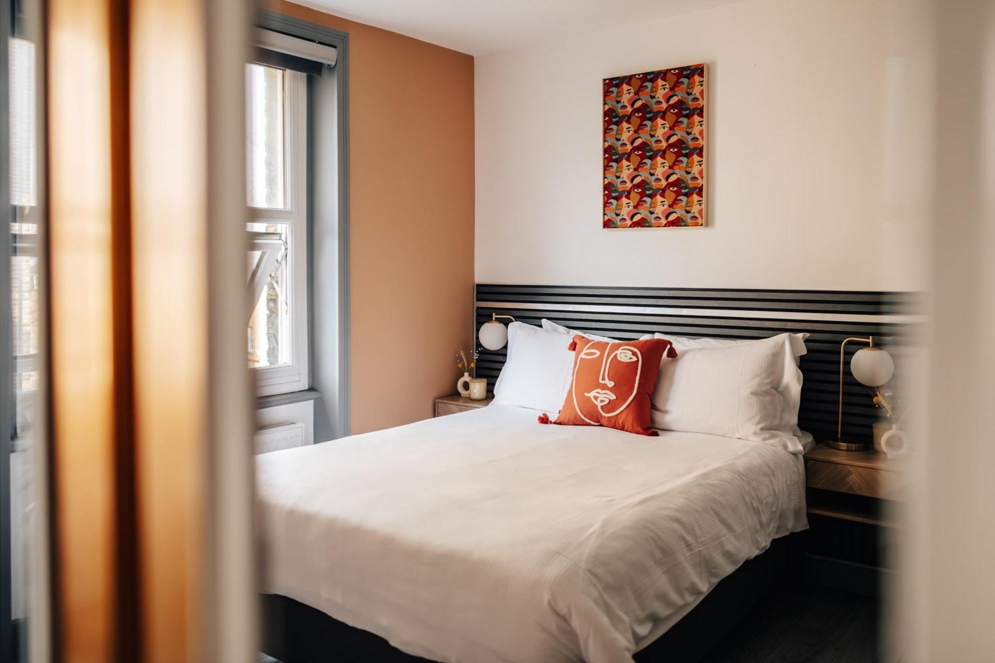Modern And Spacious Duplex In Earls Court London