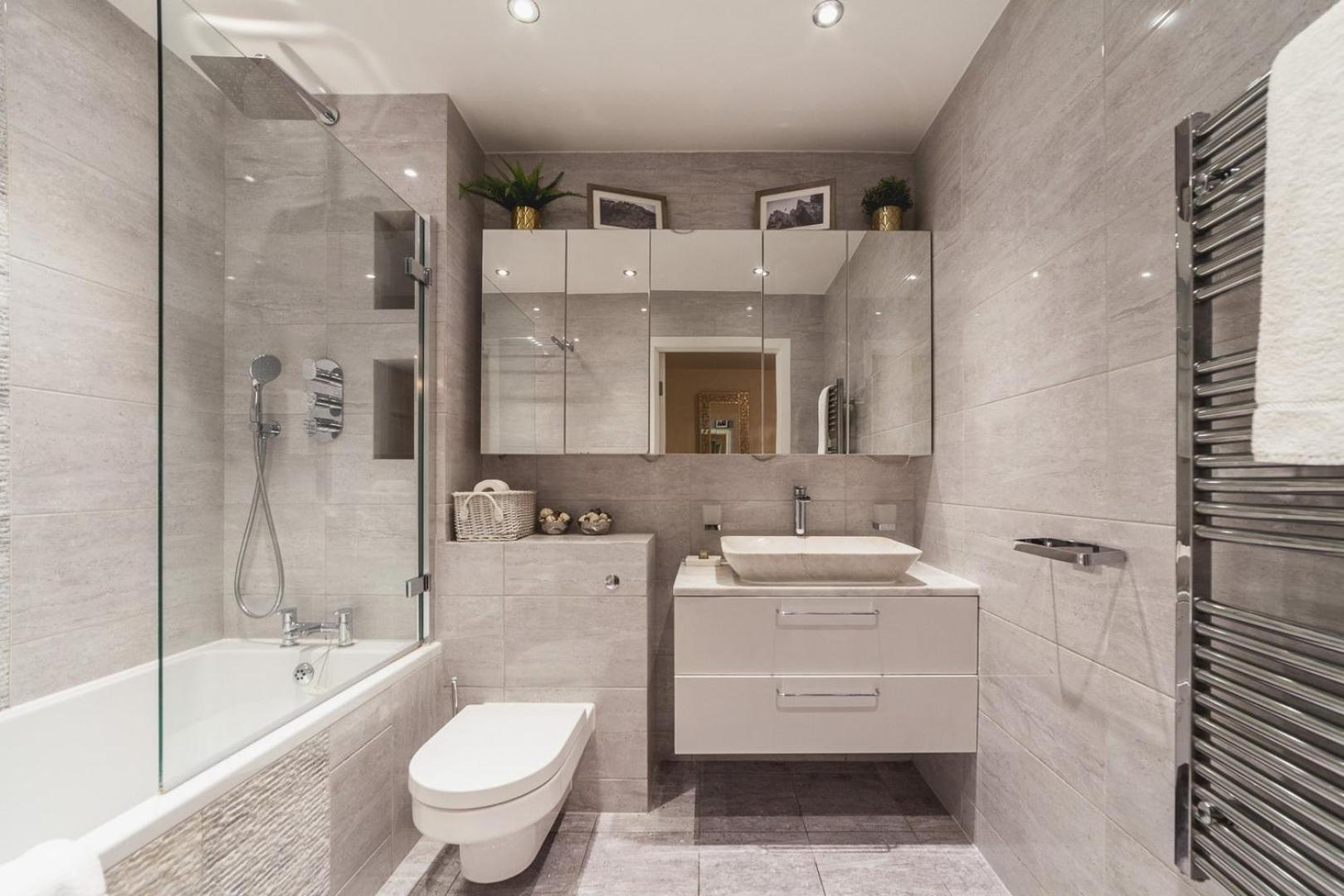 Cosy 2-bed Poplar Flat W/ Views
