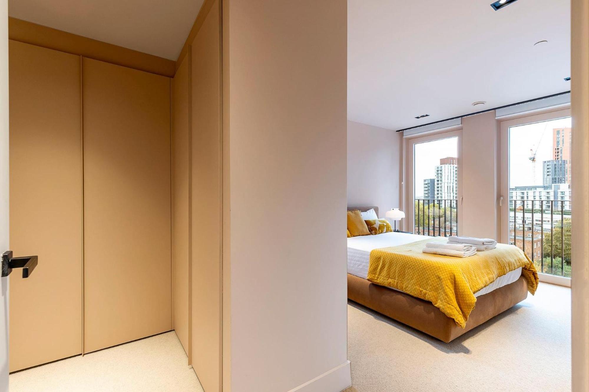 Apartment 3br 2bth Penthouse In *
