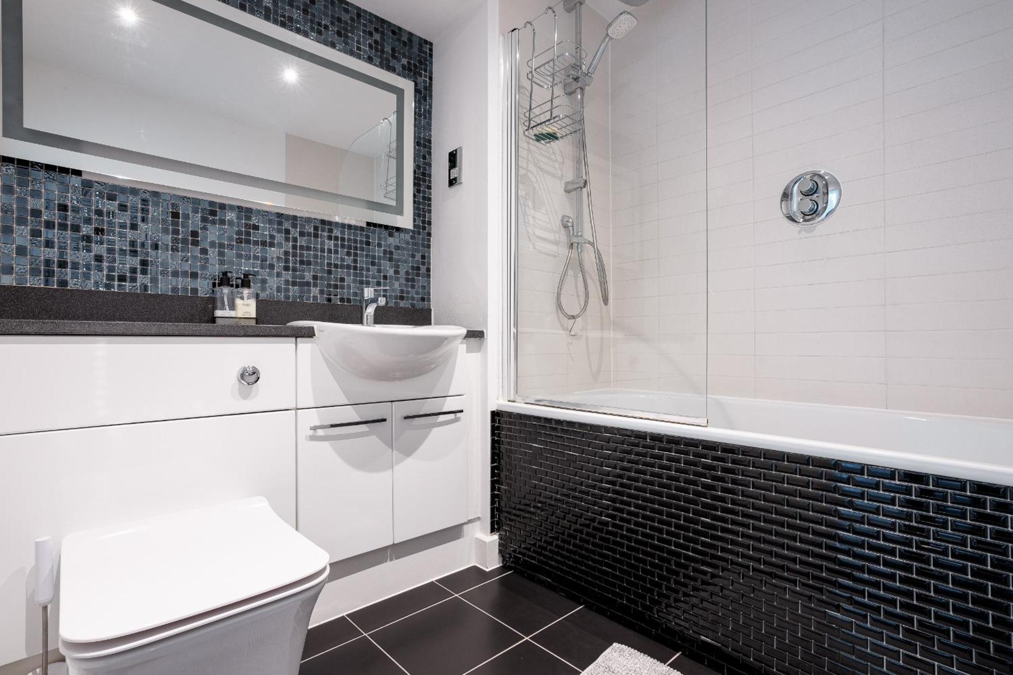 32 Ross Apartment, Canary Wharf Area Apartment London
