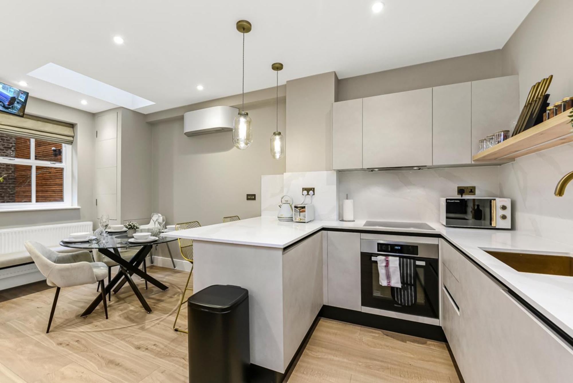 Upscale 3-br Haven In Highend And Trendy Location
