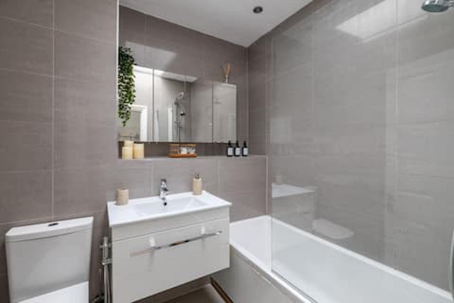Stylish 2br Chelsea Penthouse With Private Rooftop