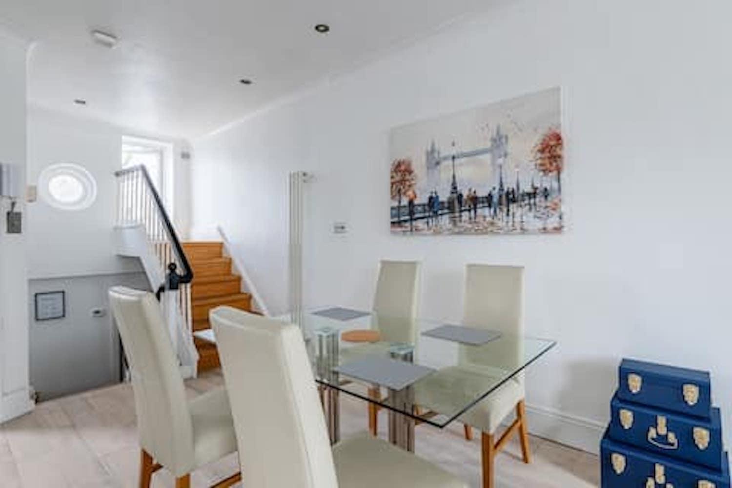 Stylish 2br Chelsea Penthouse With Private Rooftop Apartment London