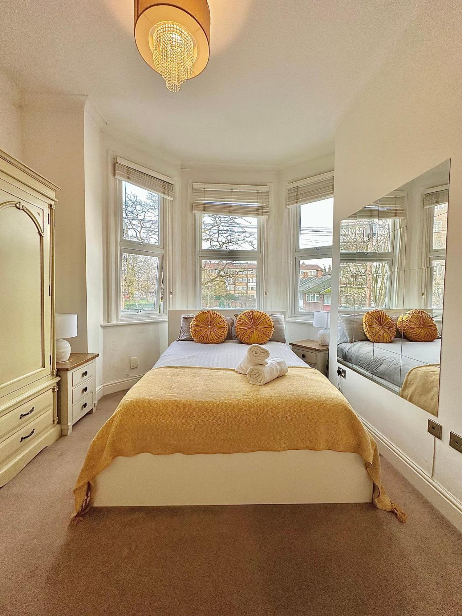 Clapham Apartment