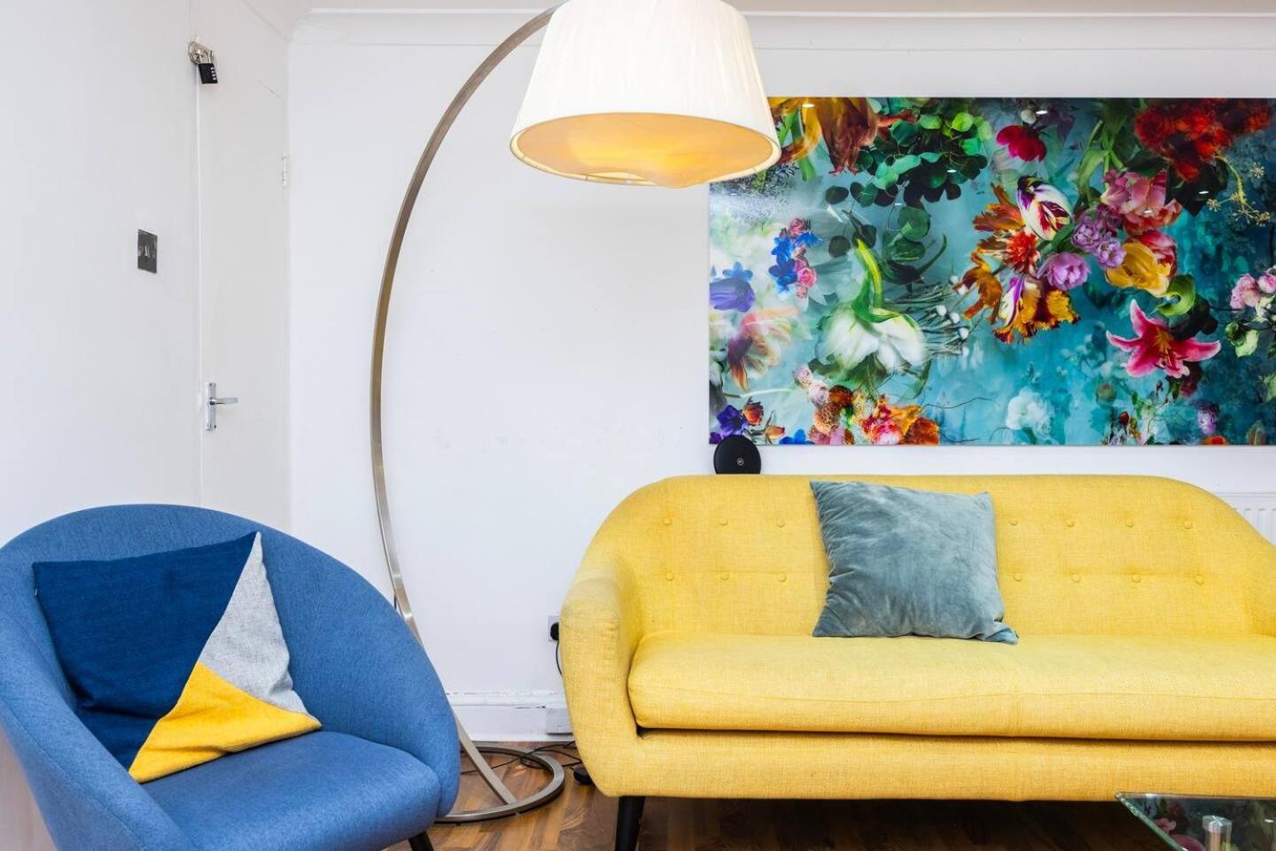 Modern - 5 Mins To Whitechapel Station * London