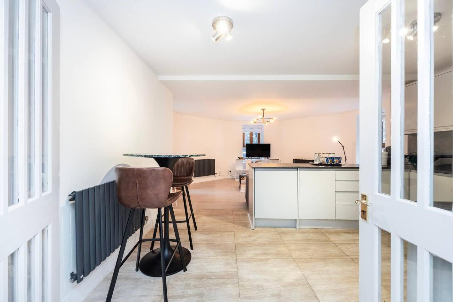Lavish 1 Bedroom Near Tottenham Stadium Holiday home
