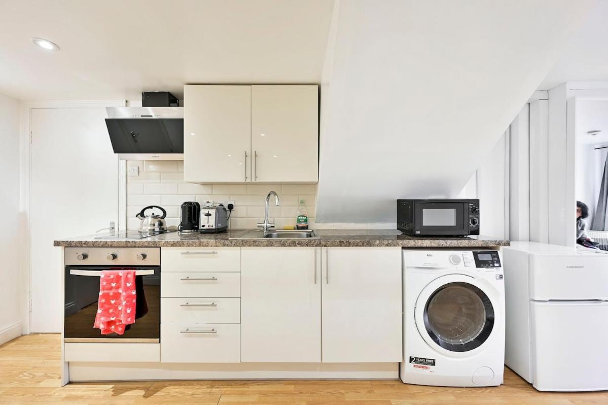 1-bedroom Flat Near Tube Apartamento