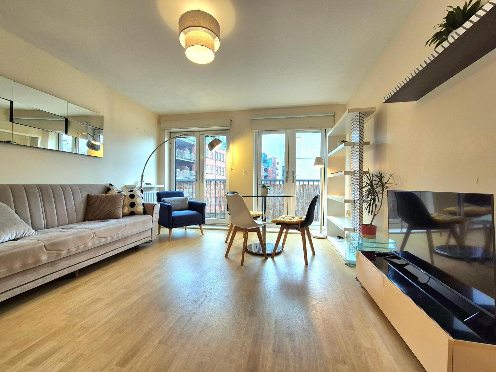 2 Bedroom Flat, Minutes From Shoreditch, Spitalfields & Brick Lane, Sleeps 4 Guests Apartamento Londres