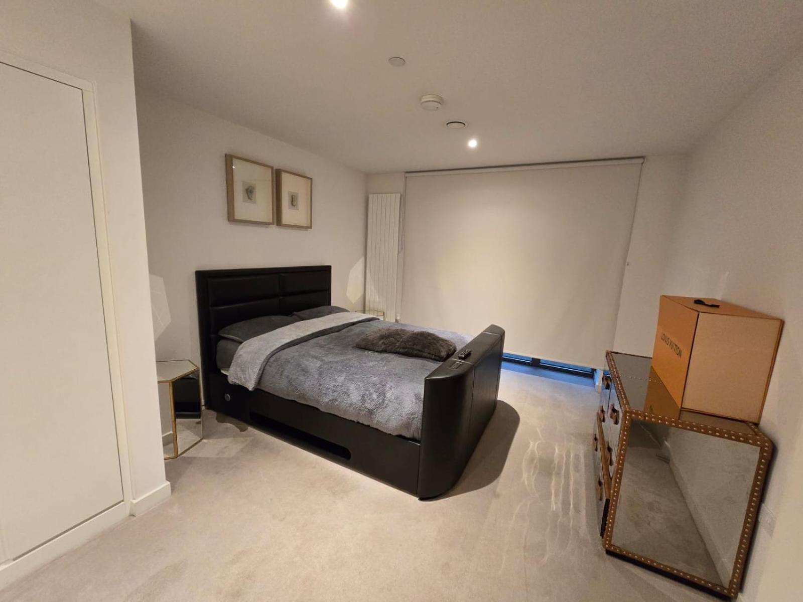 Homestay En-suite Toilet In Private Excel Airport Royal Wharf