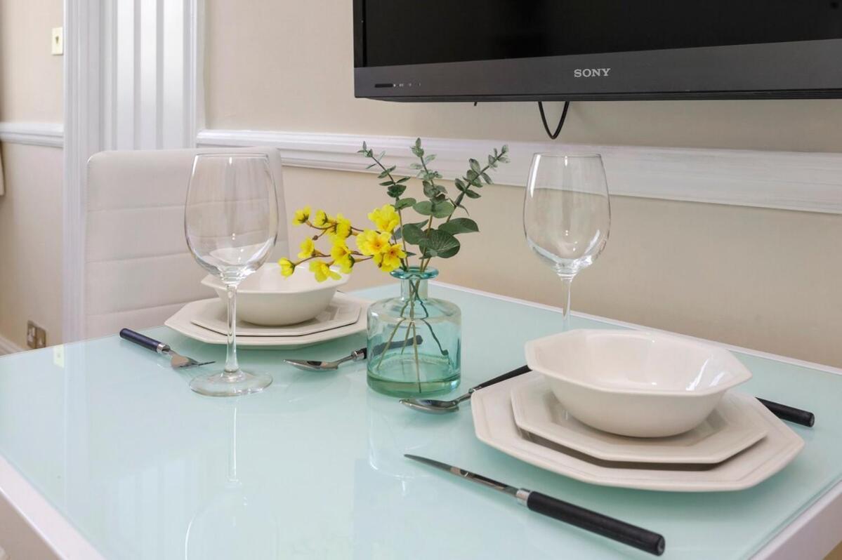 Apartment Furnished In Chelsea *