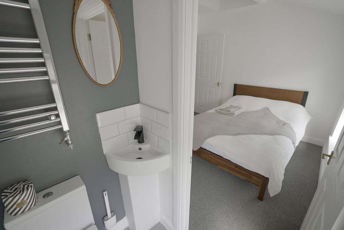 Spacious And Stylish Pad *