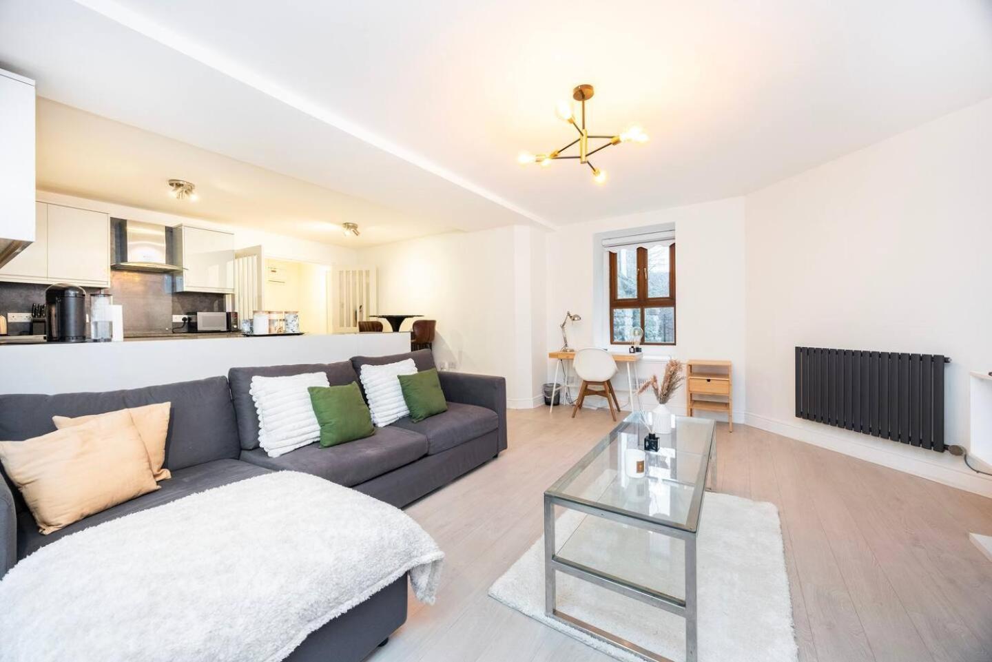 Lavish 1 Bedroom Near Tottenham Stadium Holiday home