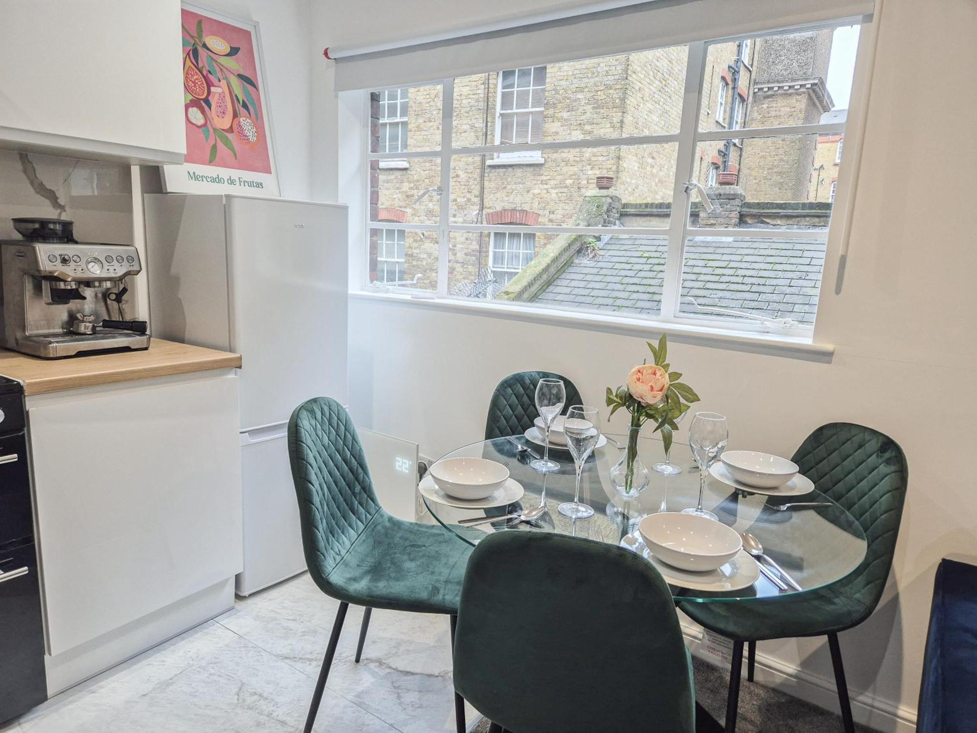 Apartment Sleek 1-bed Flats In Euston, Islington Near Regents Park *