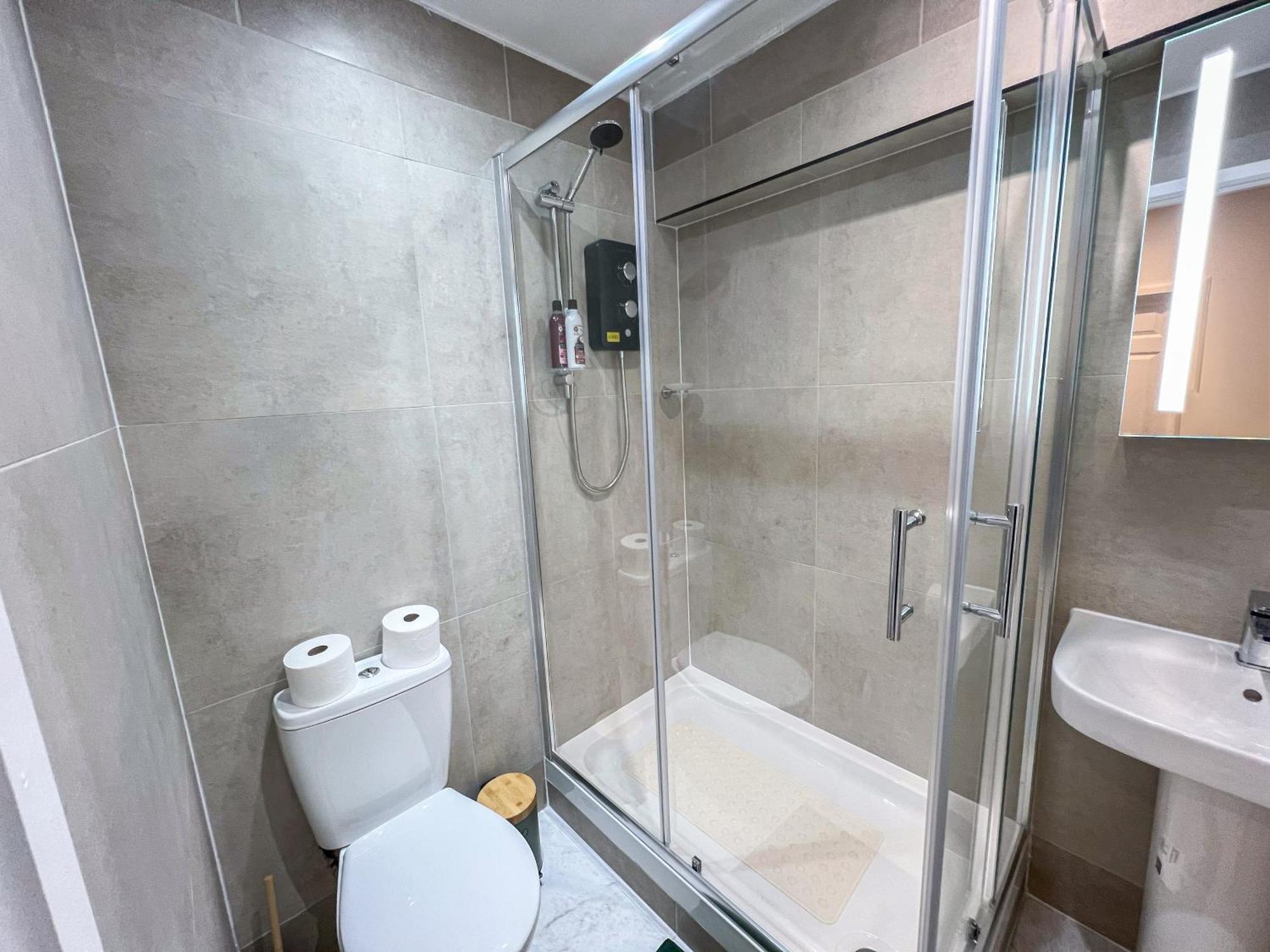 Apartment Sleek 1-bed Flats In Euston, Islington Near Regents Park London