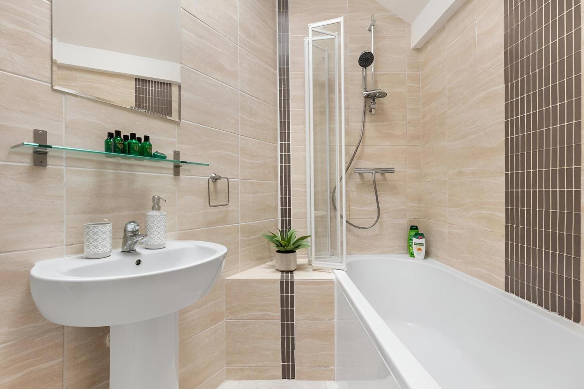 Urban Vibes, Modern 2br Flat In Prime Spot Apartment London