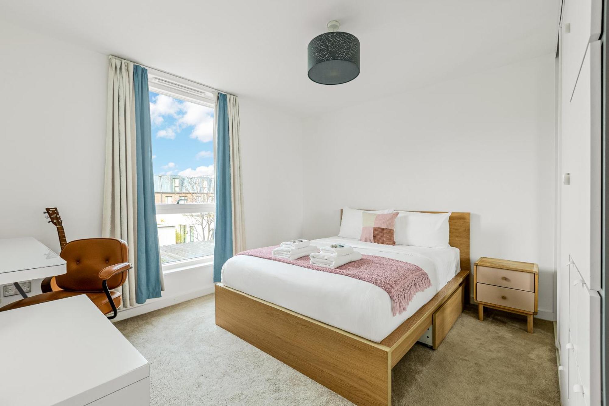 Appartement Bright 1 Bdr With Terrace & Great Travel Links *