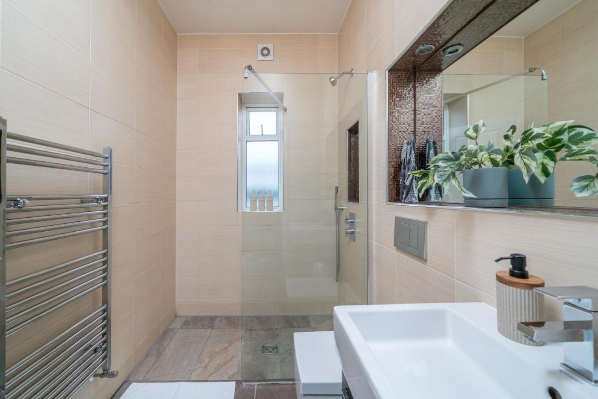 Luxury Camden Town 1 Bedroom Near Tube Market Apartment