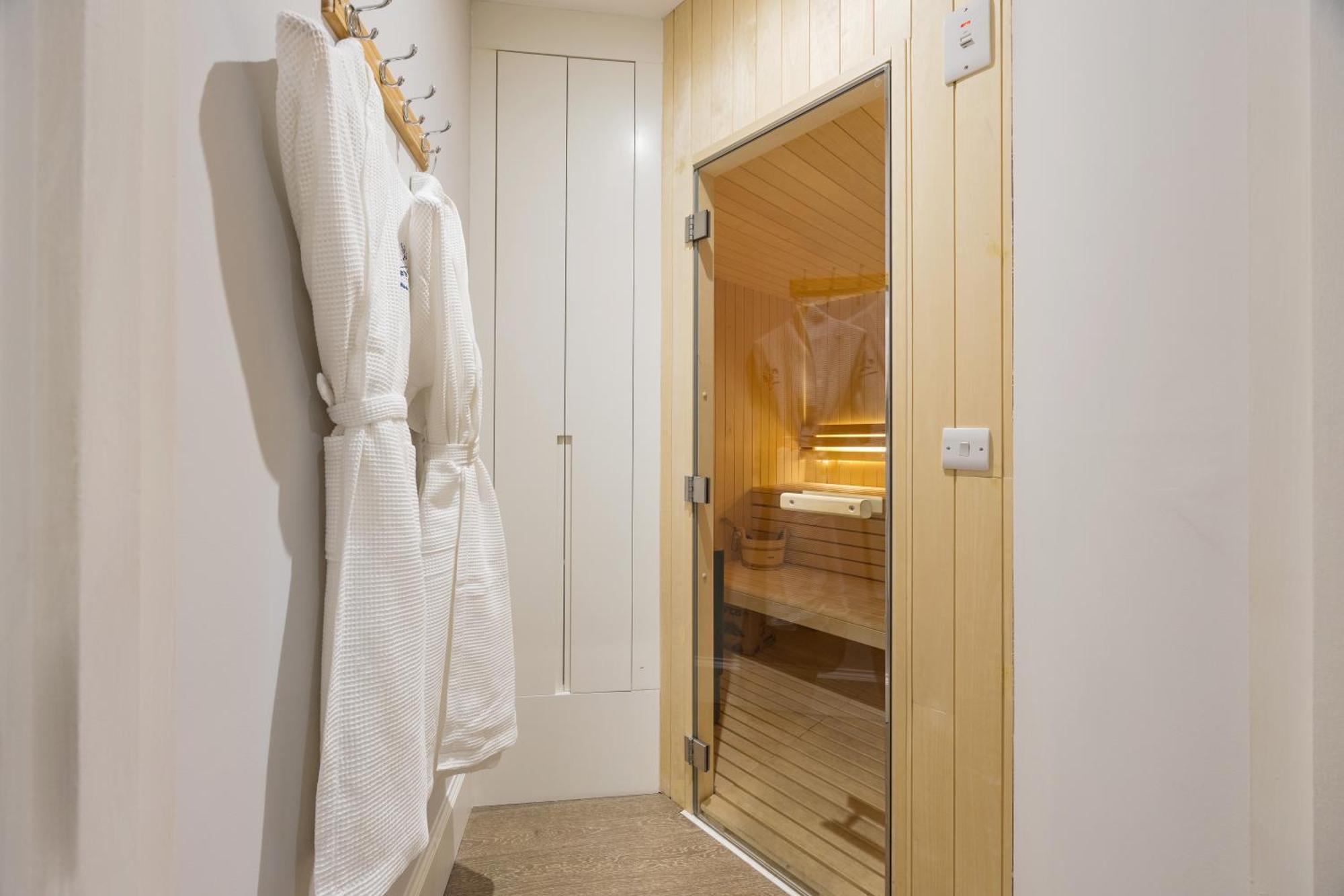 Buckingham & Lloyds Knightsbridge 5*