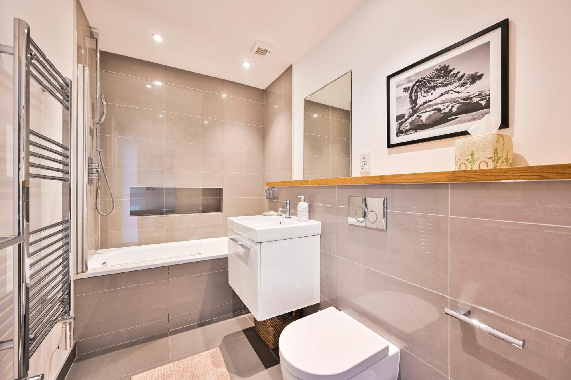 Beautifully Furnished Flat Near Hyde Park Apartamento