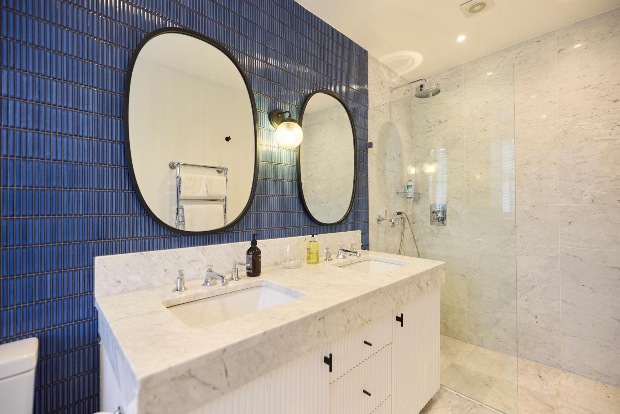The Chelsea Gem - Charming 1bdr With Balcony Apartment