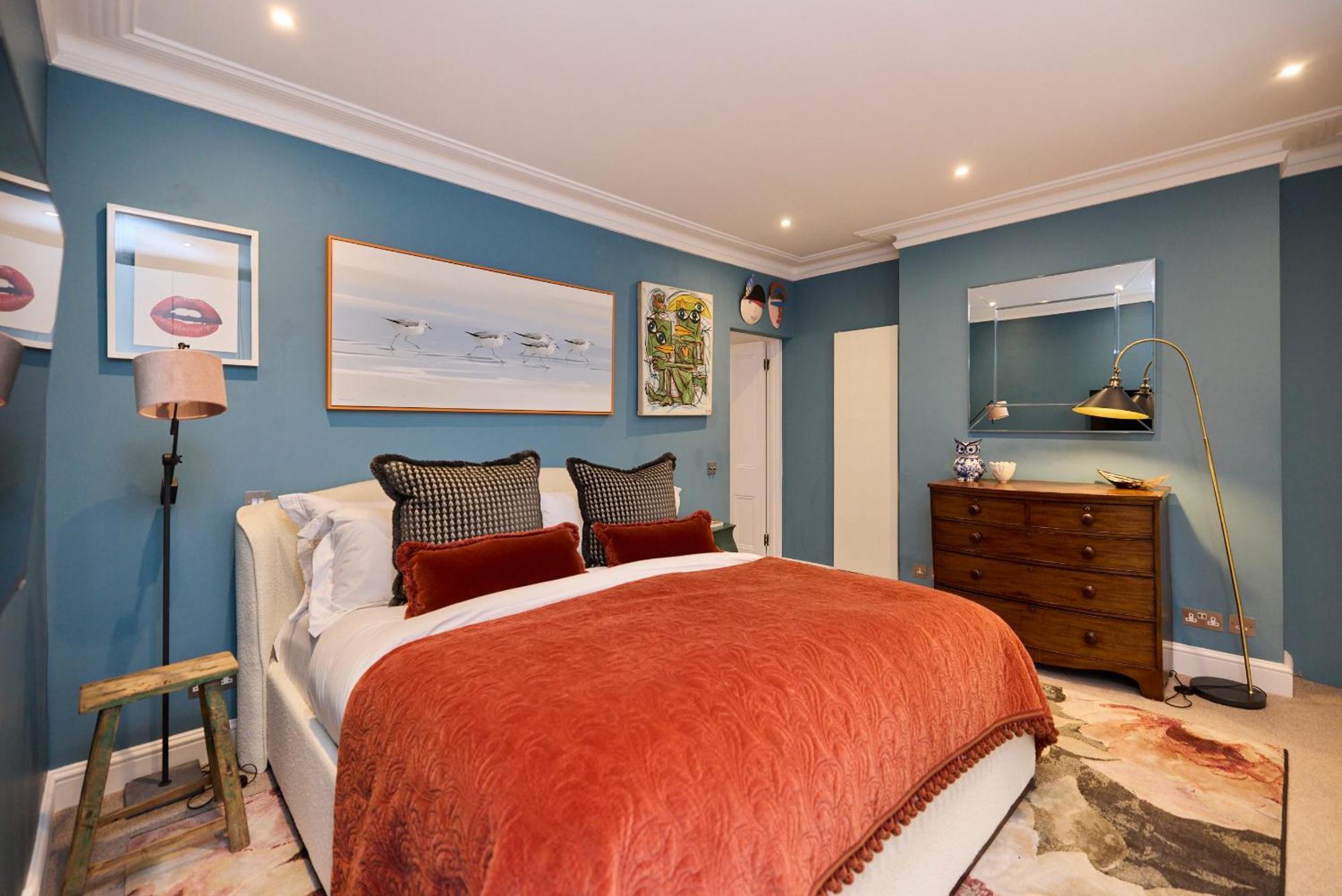 The Chelsea Gem - Charming 1bdr With Balcony London