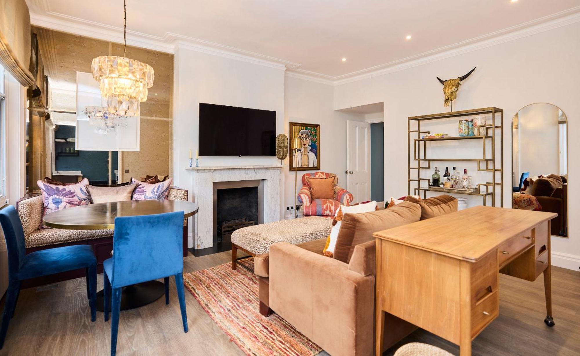 The Chelsea Gem - Charming 1bdr With Balcony * London