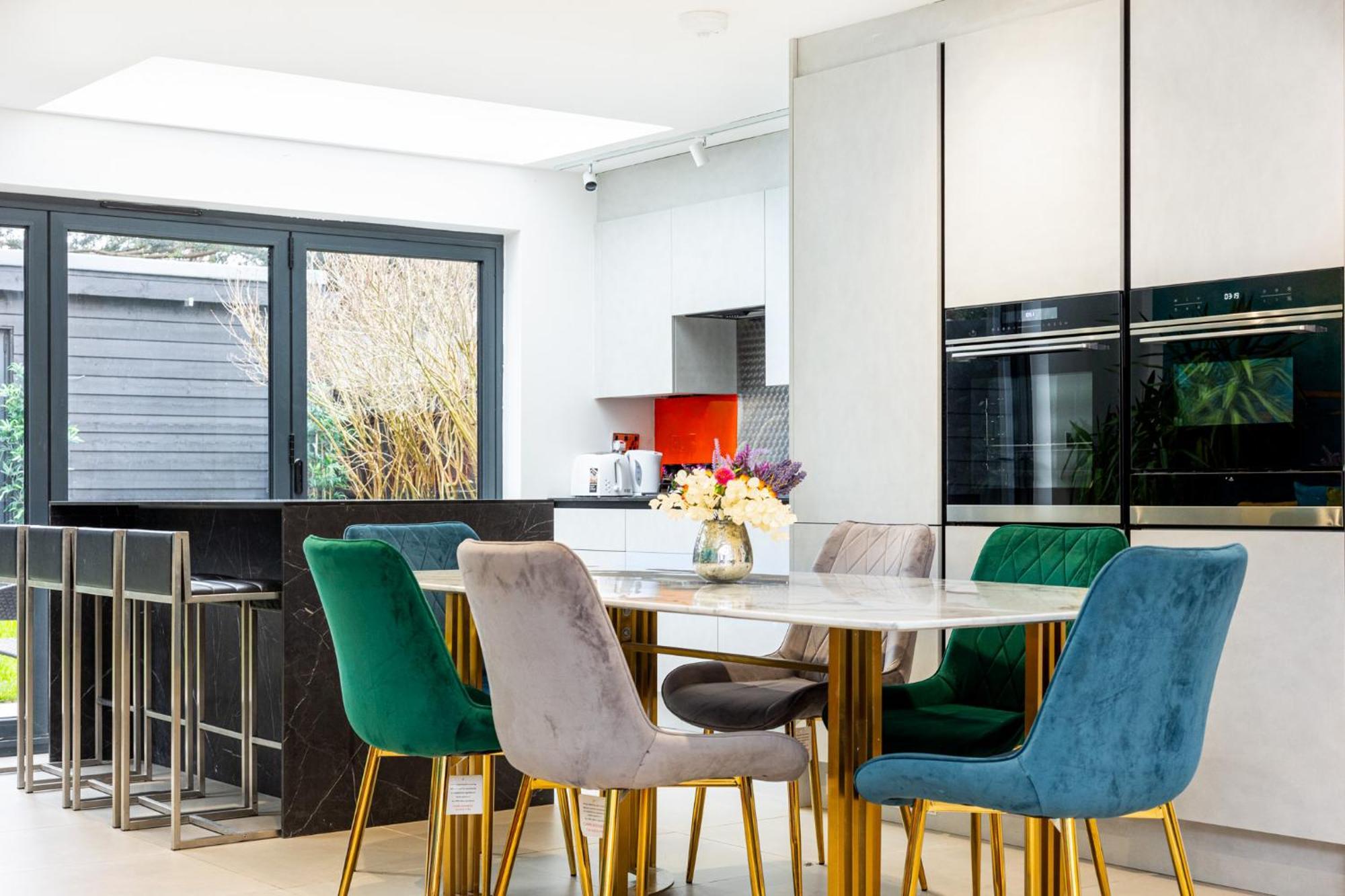 Apartment Chic 3br With Garden & Parking Near Hampstead Heath