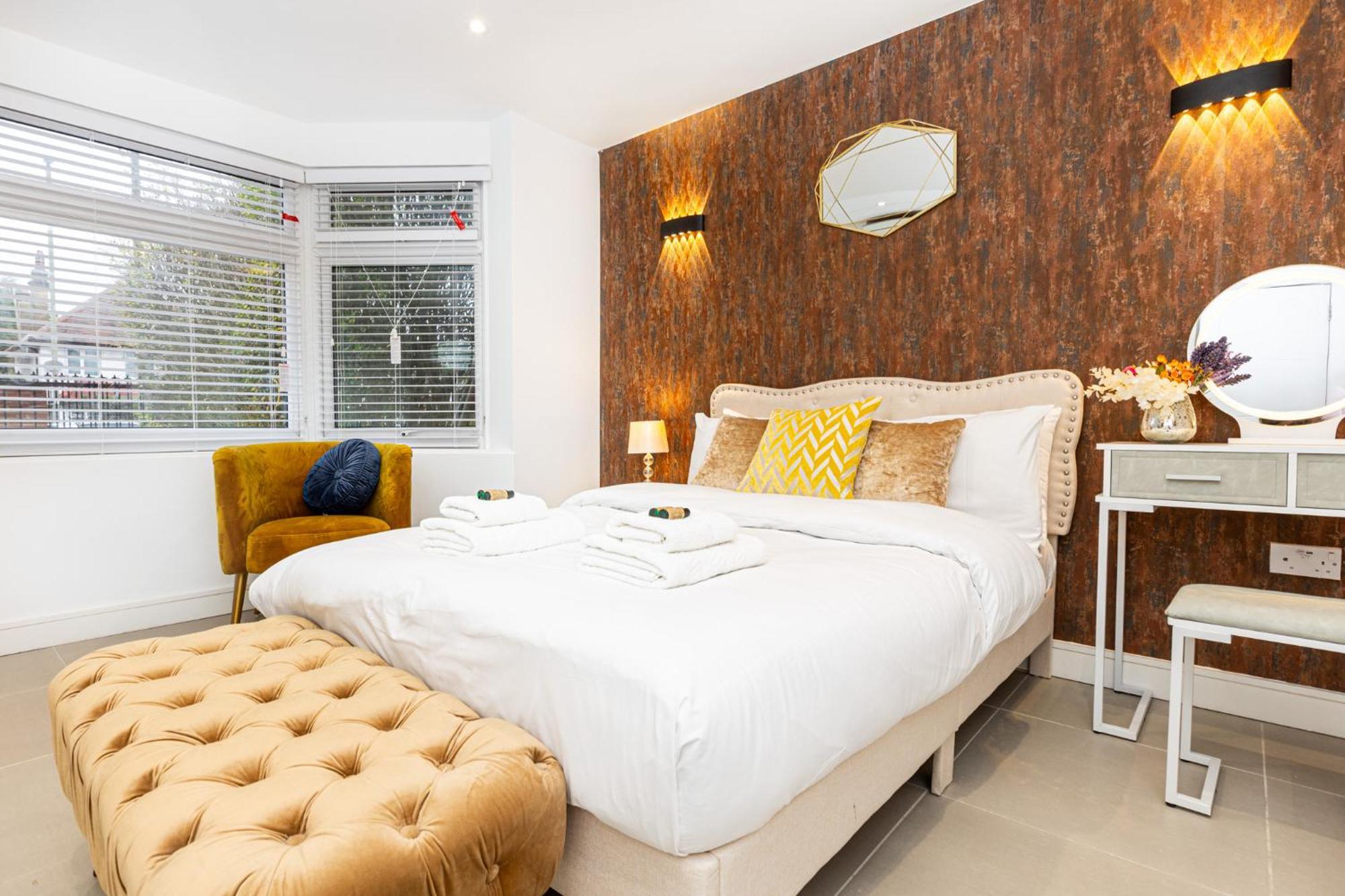 Chic 3br With Garden & Parking Near Hampstead Heath