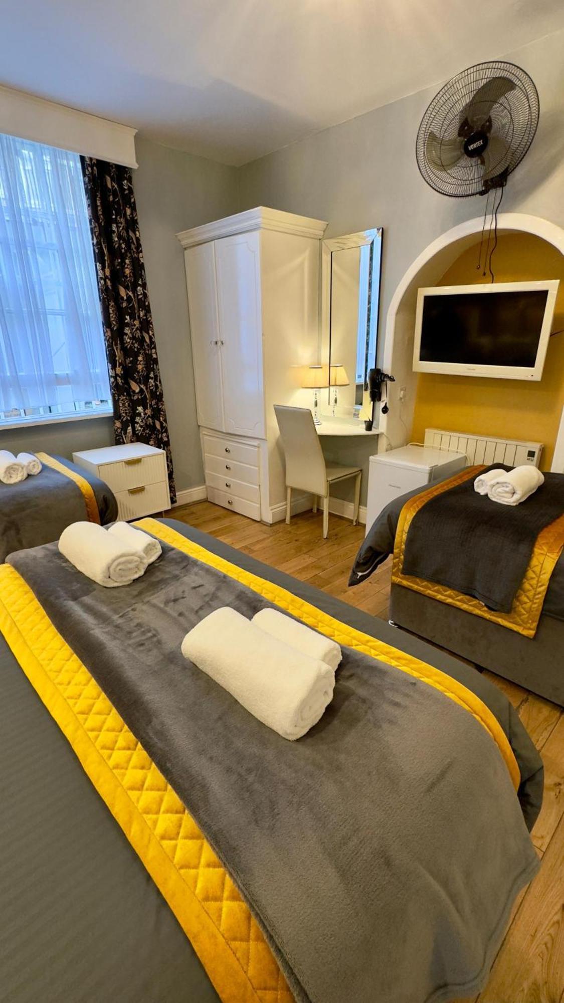 Piccolino Hyde Park Bed & Breakfast