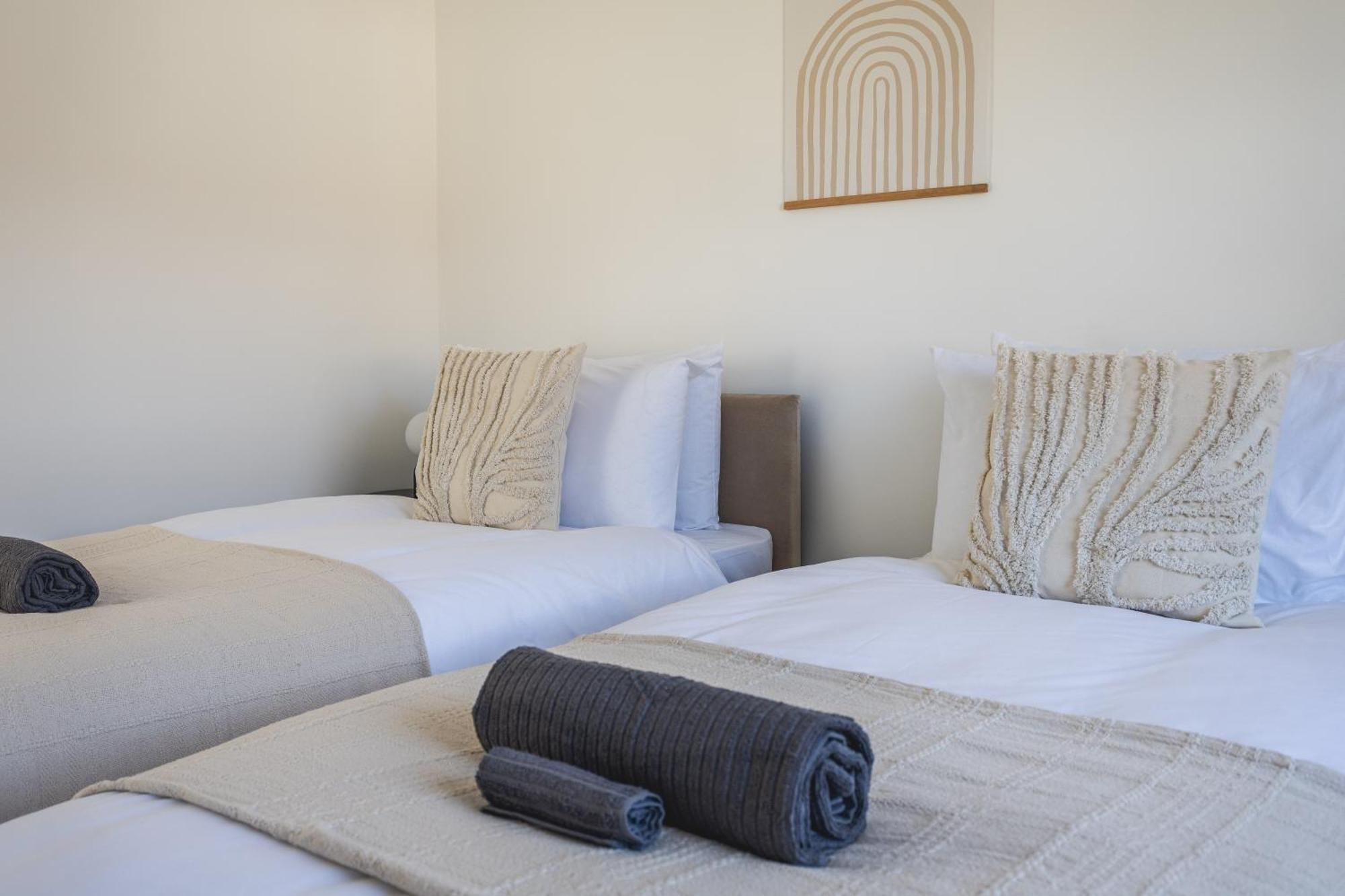 Ferienhaus Arte Serviced Stratford - 3 Bedrooms 2 Bathrooms London, Stratford, Maryland, Free Parking, Garden, Weekly Or Monthly - Up To 8 Guests *