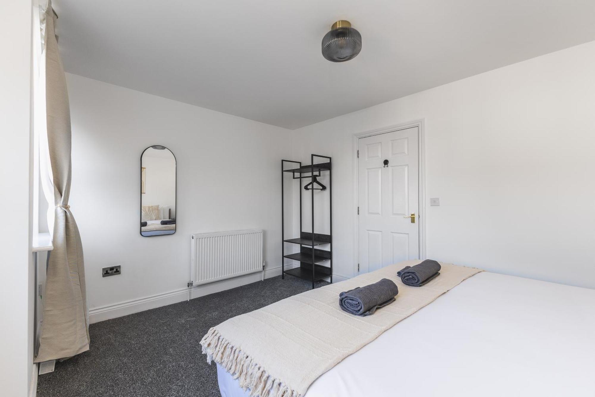 Ferienhaus Arte Serviced Stratford - 3 Bedrooms 2 Bathrooms London, Stratford, Maryland, Free Parking, Garden, Weekly Or Monthly - Up To 8 Guests London