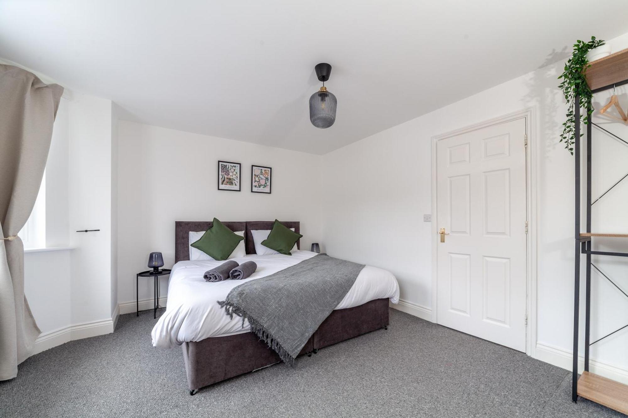 Arte Serviced Stratford - 3 Bedrooms 2 Bathrooms London, Stratford, Maryland, Free Parking, Garden, Weekly Or Monthly - Up To 8 Guests