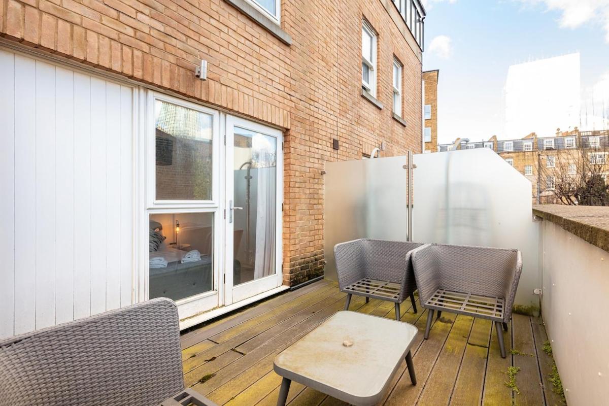 Eye ,split Level And Private Patio,sleeps 6 * London