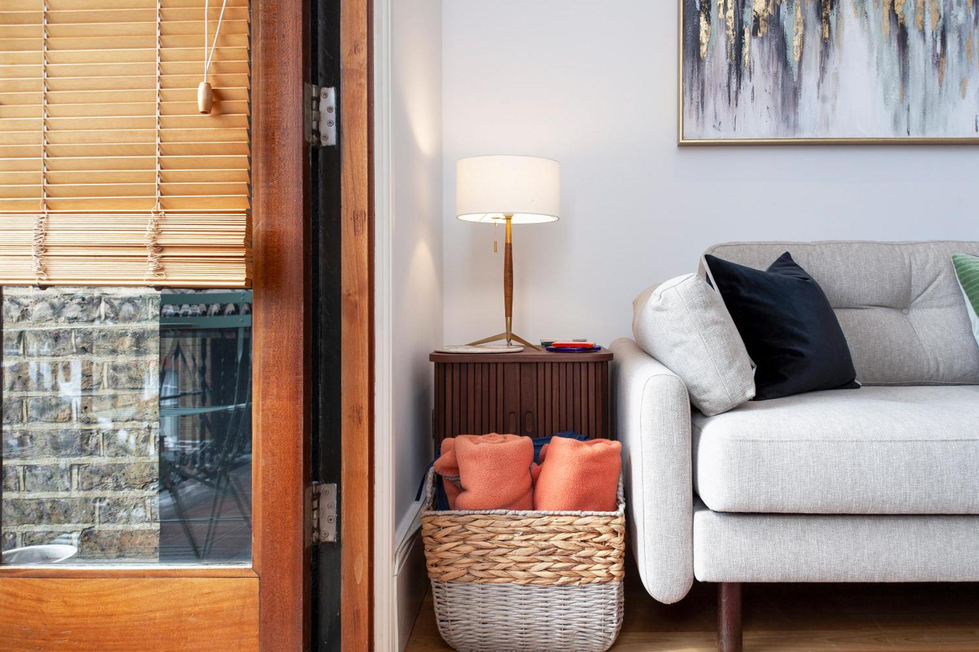 Beautiful Comfy 2 Bdr With Balcony, Chelsea London